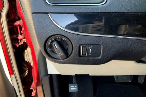 Used 2017 Dodge Grand Caravan SXT image 29