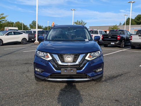 Used 2017 Nissan Rogue SV w/ SV Premium Package image 8