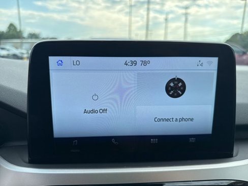 Used 2020 Ford Escape SE image 30