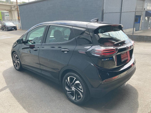 Used 2022 Chevrolet Bolt LT w/ Infotainment Package image 5