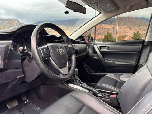 Used 2016 Toyota Corolla S Premium image 24