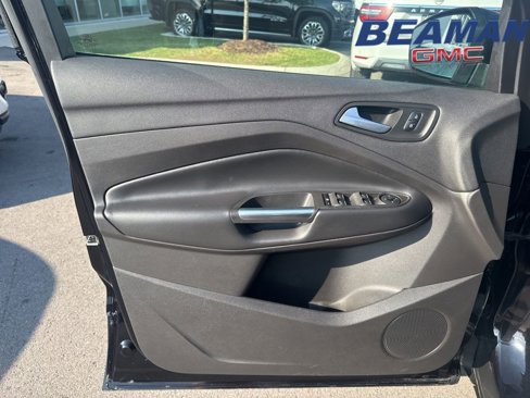 Used 2019 Ford Escape SE image 11