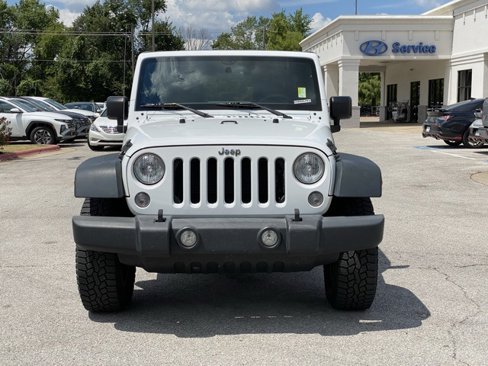 Used 2015 Jeep Wrangler Unlimited Sport image 2