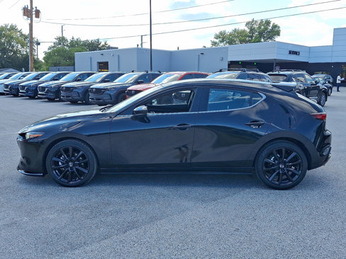 Certified 2021 MAZDA MAZDA3 Hatchback w/Premium Plus Pkg image 4