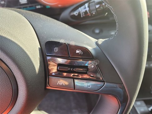 New 2025 Hyundai Elantra SEL image 24