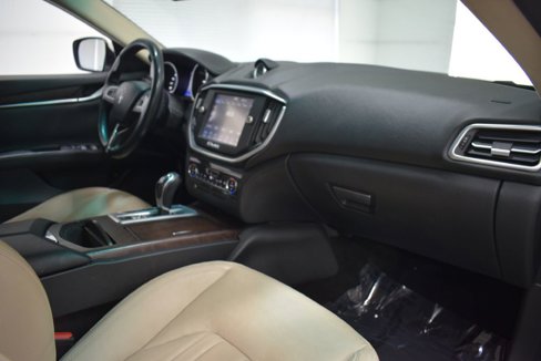 Used 2014 Maserati Ghibli image 19