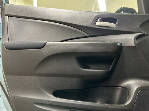 Used 2015 Honda CR-V LX image 17