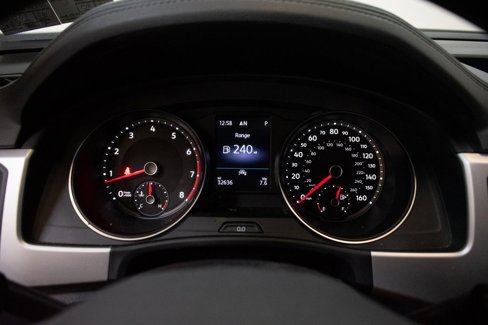 Used 2021 Volkswagen Atlas Cross Sport SE image 13