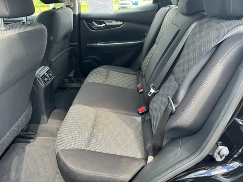 Used 2018 Nissan Rogue Sport SV w/ SV All-Weather Package image 21