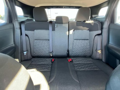 Used 2025 Nissan Kicks SV image 26
