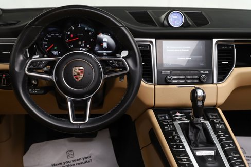 Used 2018 Porsche Macan image 14
