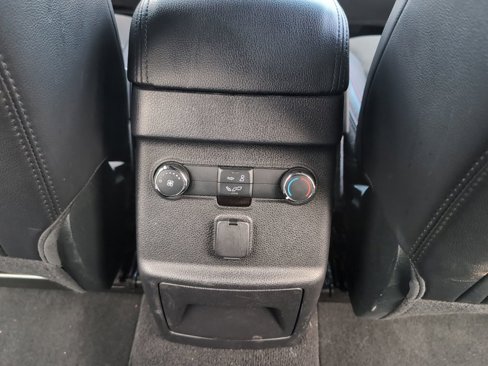 Used 2019 Ford Explorer XLT w/ Equipment Group 202A image 19