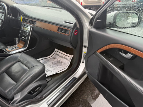 Used 2010 Volvo S80 3.2 image 13
