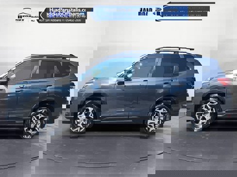 Used 2022 Subaru Forester Premium image 2
