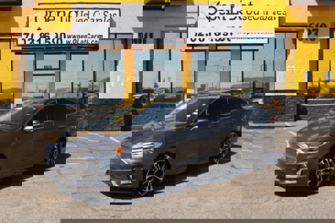 Used 2019 Ford Fusion Titanium image 1