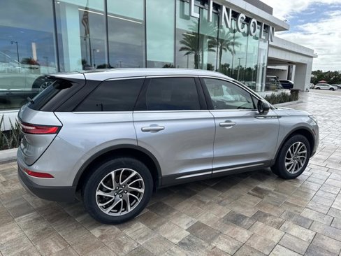 Used 2021 Lincoln Corsair FWD image 2