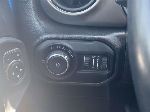 Used 2022 Jeep Wrangler Sport S image 62