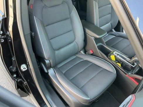 Used 2023 Chevrolet TrailBlazer RS image 25