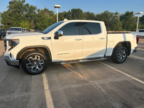 Used 2023 GMC Sierra 1500 SLT w/ SLT Premium Package image 9