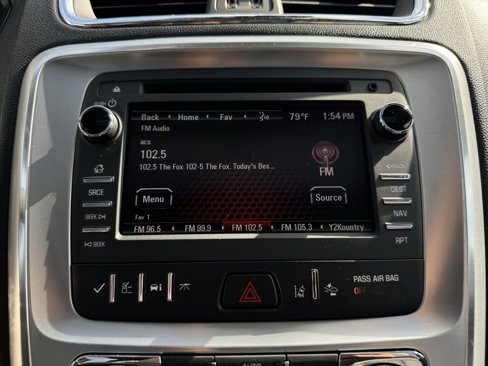 Used 2017 GMC Acadia Limited SLT image 2