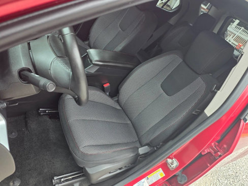 Used 2015 Chevrolet Equinox LT w/ Driver Convenience Package image 11