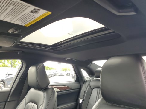Used 2020 Lincoln MKZ Reserve w/ Elements Package image 11