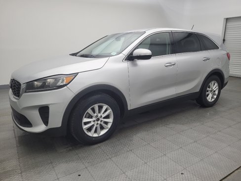Used 2020 Kia Sorento LX image 2