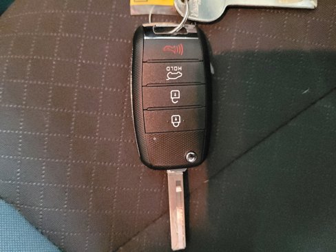 Used 2020 Kia Sorento LX image 32