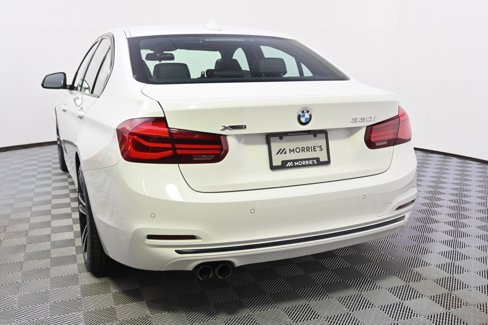 Used 2018 BMW 330i xDrive Sedan w/ Convenience Package image 4