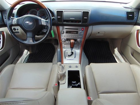 Used 2005 Subaru Outback 3.0R image 22
