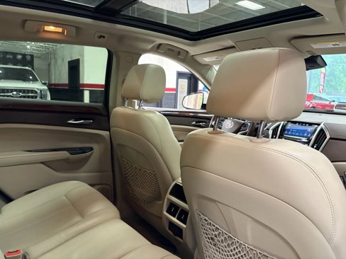 Used 2015 Cadillac SRX Luxury w/ Driver Awareness Package image 32