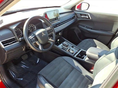 Used 2024 Mitsubishi Outlander Ralliart image 21