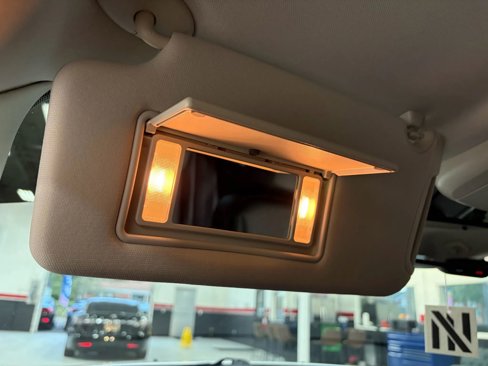 Used 2019 Chrysler 300 Limited image 54