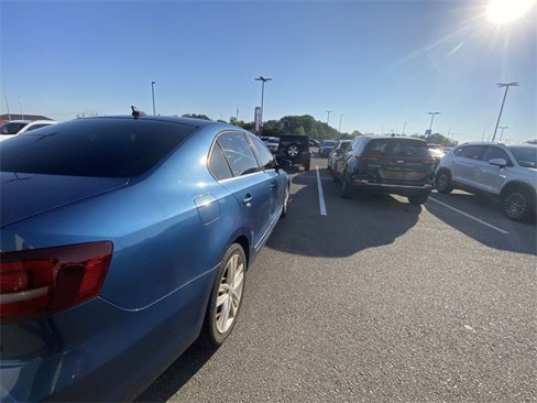Used 2017 Volkswagen Jetta SEL image 10