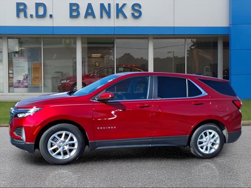 Used 2024 Chevrolet Equinox LT image 2