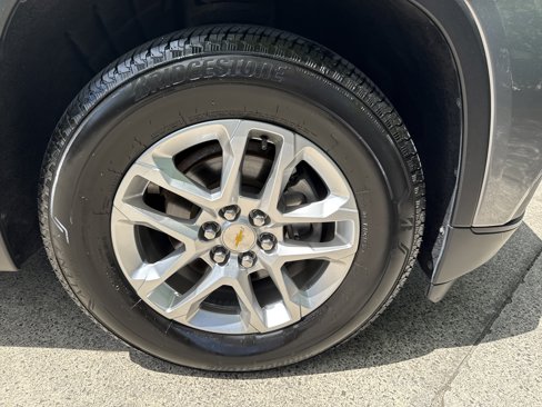 Used 2020 Chevrolet Traverse LS image 12