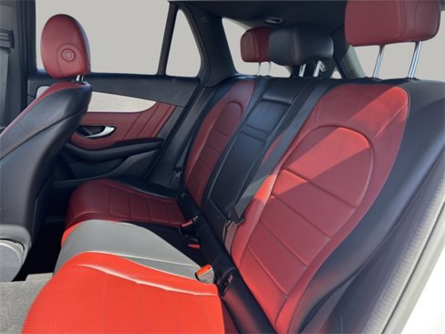 Used 2021 Mercedes-Benz GLC 300 image 23
