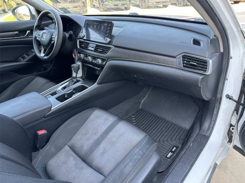 Used 2020 Honda Accord EX image 12