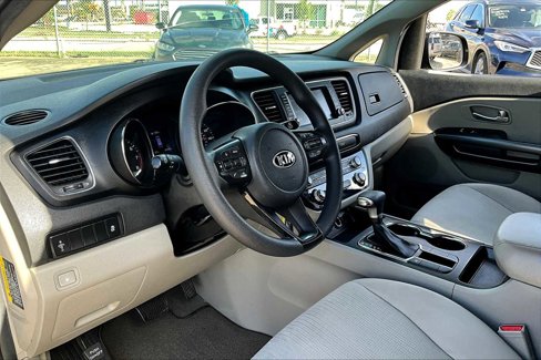 Used 2020 Kia Sedona LX image 15
