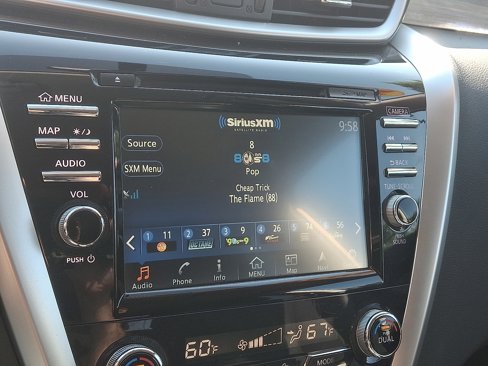 Used 2018 Nissan Murano S image 18