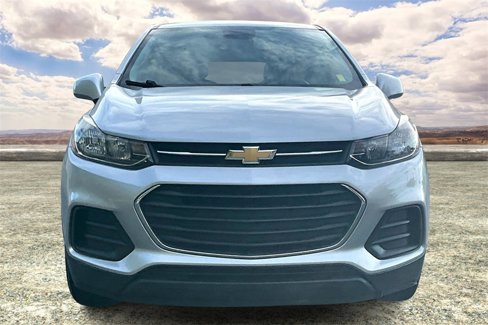 Used 2018 Chevrolet Trax LS image 2