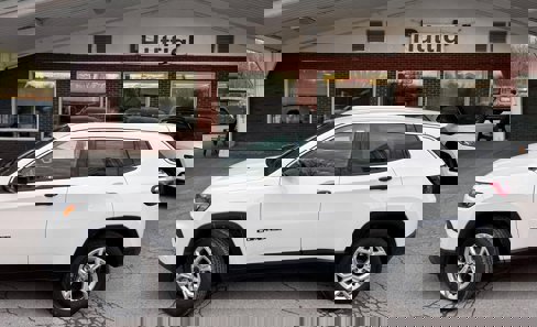New 2025 Jeep Compass Sport image 2