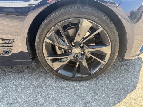 Used 2023 Genesis G70 2.0T w/ Sport Prestige Package image 27
