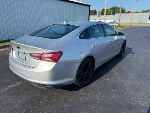 Used 2020 Chevrolet Malibu LT image 3