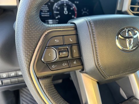 Used 2025 Toyota Tundra Limited image 12