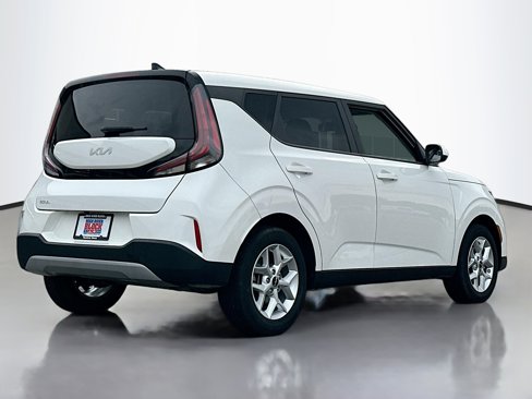 Used 2024 Kia Soul LX w/ Option Group 015 image 2