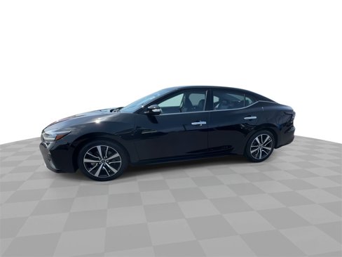 Used 2023 Nissan Maxima SV w/ Floor Mat Group image 4