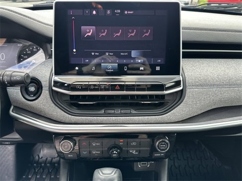 Certified 2022 Jeep Compass Latitude image 23