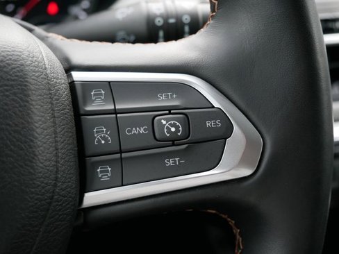 Certified 2022 Jeep Compass Limited image 25