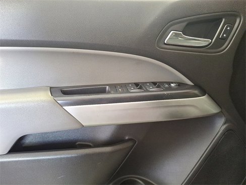Used 2016 Chevrolet Colorado LT image 15